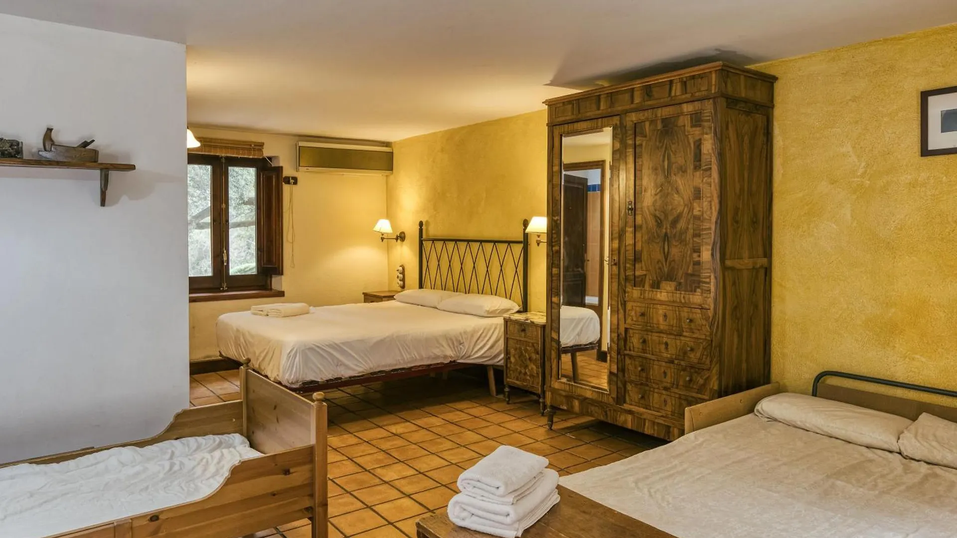 Casa Rural Mas Fuselles Girona Holiday home